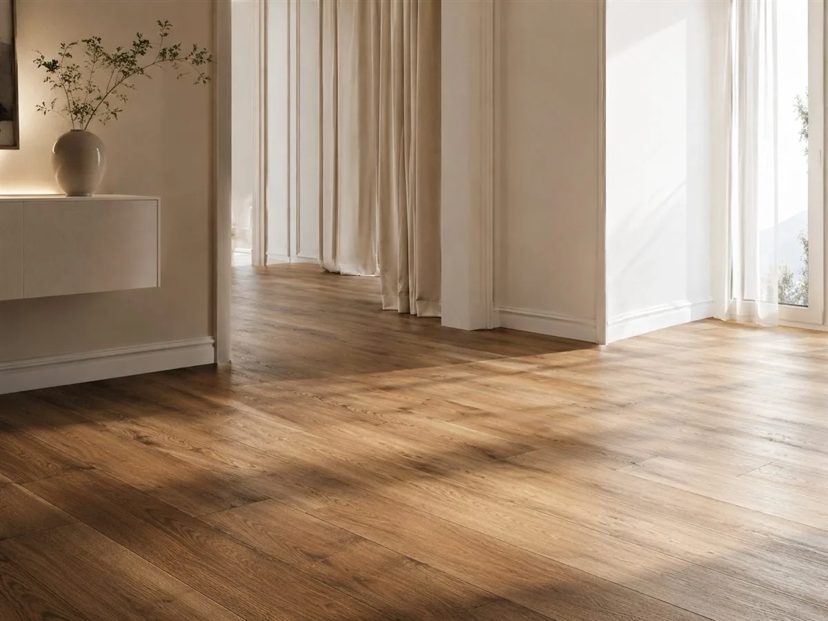 Wood flooring installation in a Valencia apartment hallway